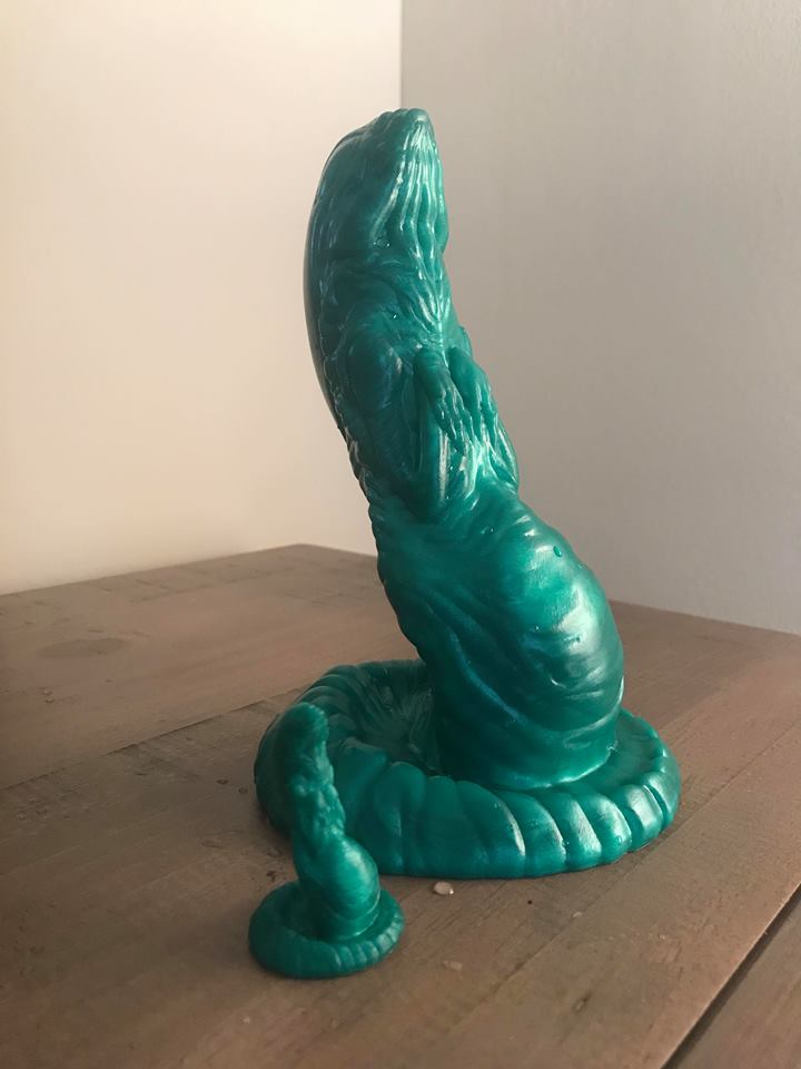 LUST BURSTER PHOTO 100618